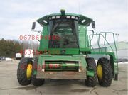 Комбайн John Deere 9550.